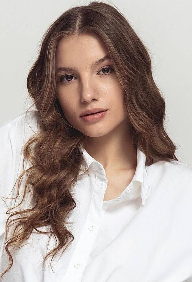 LAURA S